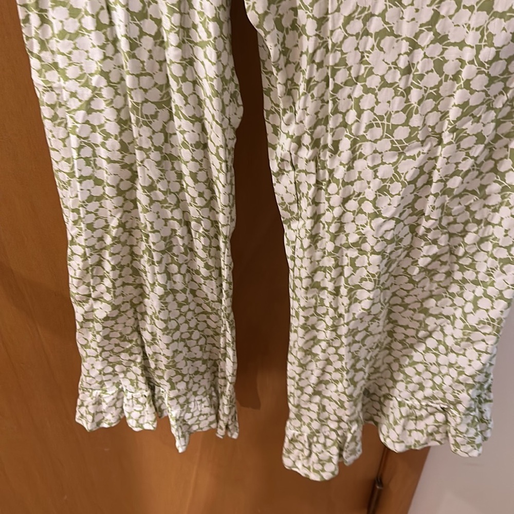 Faithfull the Brand Women’s Floral Smocked Sleeveless Jumpsuit Green Size 6-8 - Picture 5 of 15